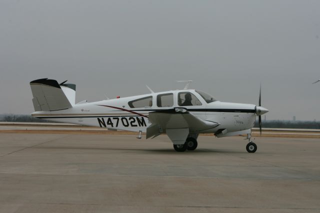 Beechcraft 35 Bonanza (N4702M)