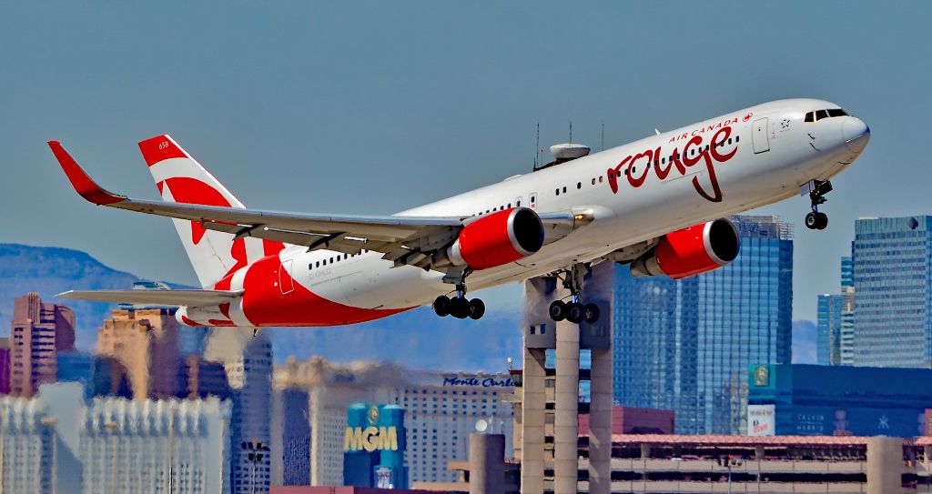 BOEING 767-300 (C-GHLQ) - C-GHLQ Air Canada Rouge Boeing 767-333(ER) - cn 30846 / 832 - Las Vegas - McCarran International Airport (LAS / KLAS)br /USA - Nevada March 24, 2017br /Photo: Tomás Del Coro