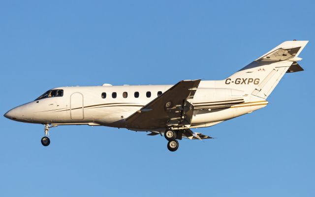 Hawker 800 (C-GXPG)