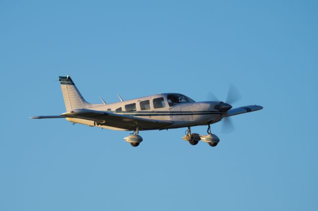 Piper Saratoga (N898CP)