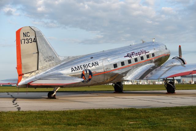 Douglas DC-3 (NC17334) - 07-22-23