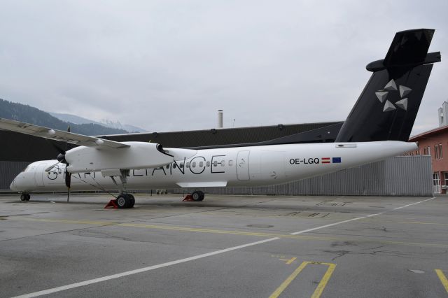 de Havilland Dash 8-400 (OE-LGQ)