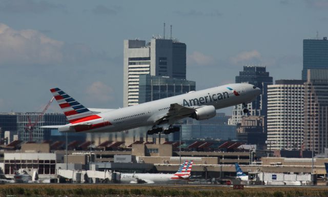 Boeing 777-200 (N754AN)