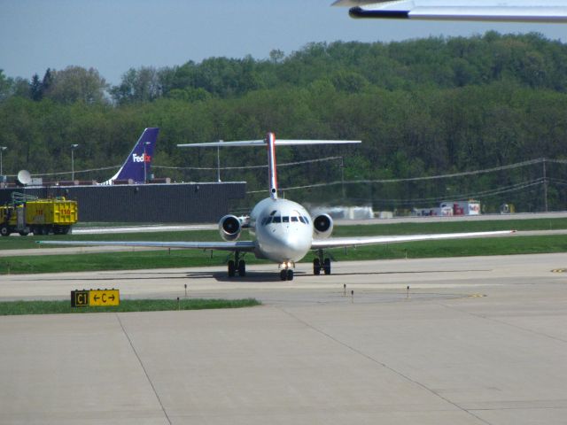 McDonnell Douglas DC-9-30 (N1799U)