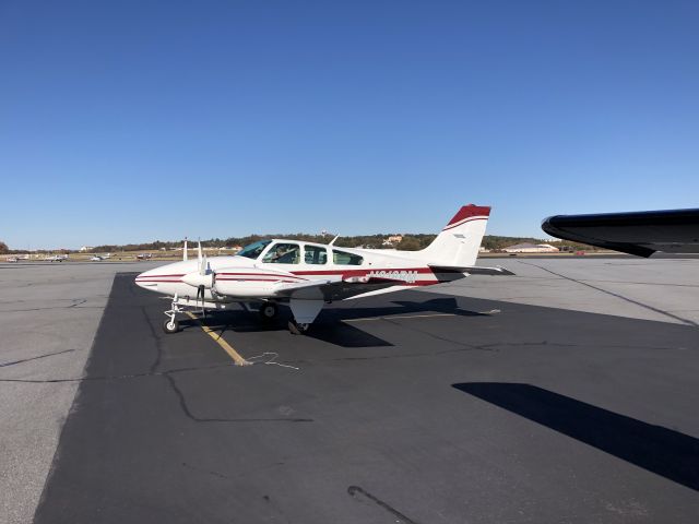Beechcraft 55 Baron (N818RM)