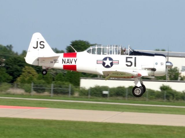 North American T-6 Texan (N8994)