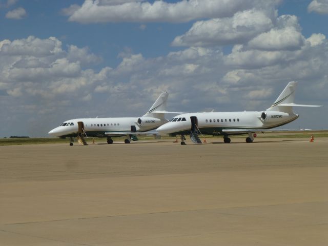 Dassault Falcon 20 — - tWINS