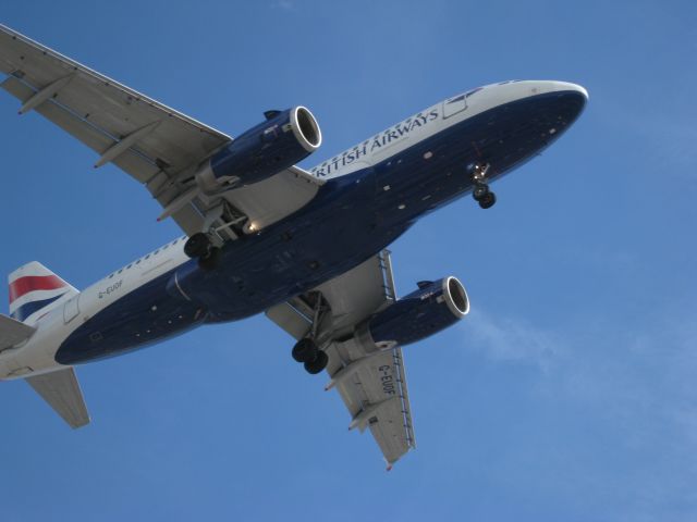 Airbus A319 (G-EUOF) - British Airways A319 landing at Heathrow