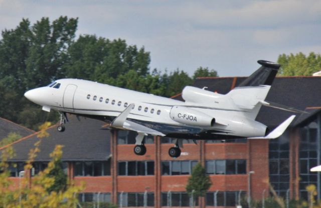 Dassault Falcon 900 (C-FJOA)