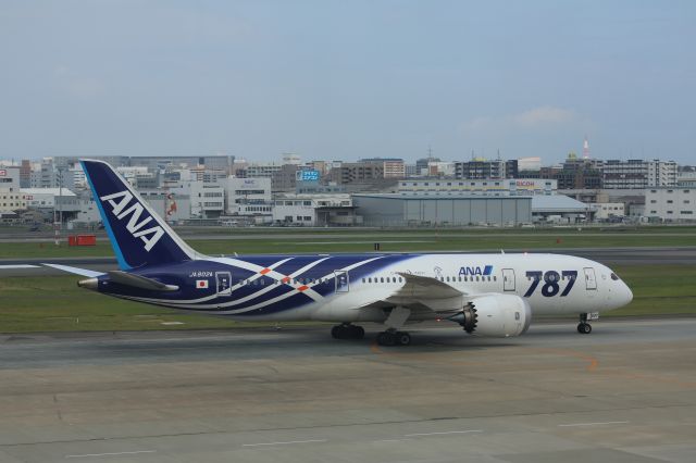 Boeing 787-8 (JA802A)