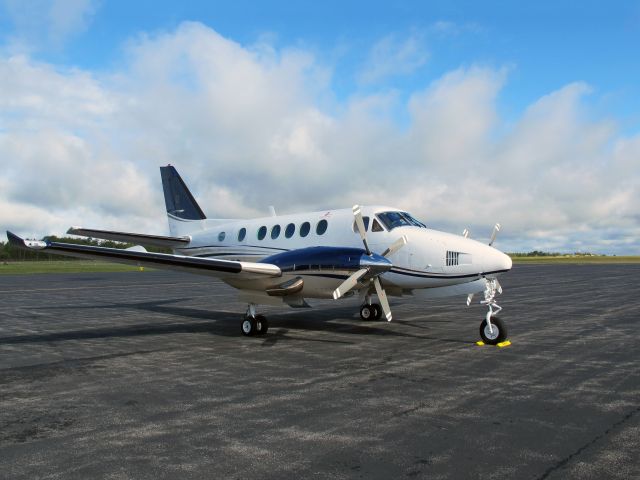 Beechcraft King Air 100 (N847D)