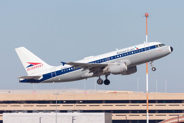 Airbus A319 (N745VJ)