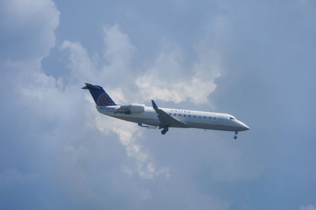 Canadair Regional Jet CRJ-200 (N471ZW)