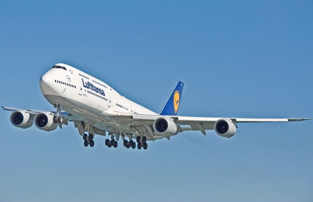 BOEING 747-8 (D-ABYF) - Lufthansa German Airlines B747-800I