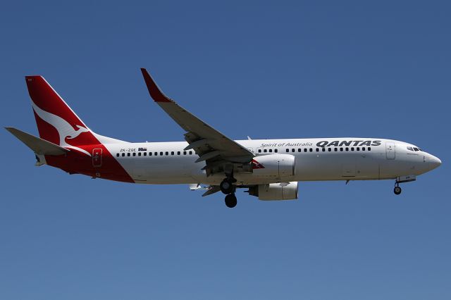 Boeing 737-800 (ZK-ZQE) - QF121 from SYD-ZQN diverted to CHCbr /on 1 January 2017