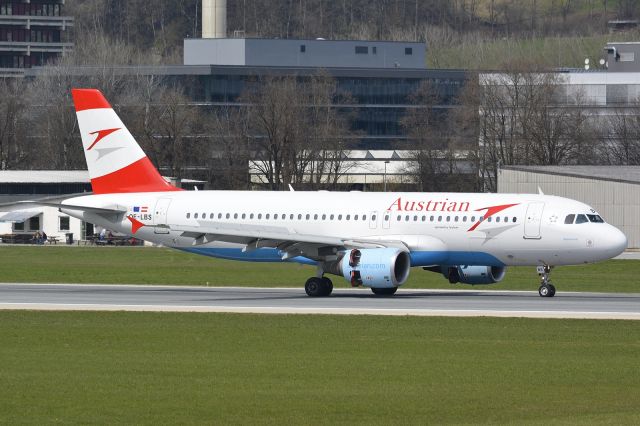 Airbus A320 (OE-LBS)