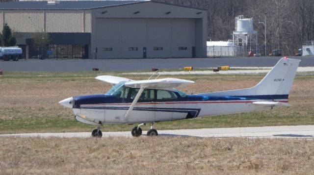 Cessna Skyhawk (N5176R) - Shown taxiing is this 1979 Cessna Cutlass 172RG in the Spring of 2019.