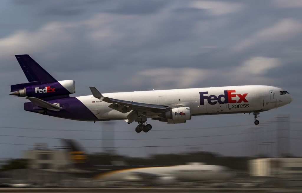 Boeing MD-11 (N619FE)