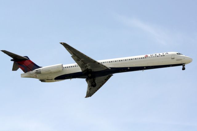 McDonnell Douglas MD-88 (N970DL)