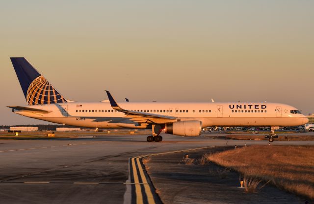 Boeing 757-200 (N21108)