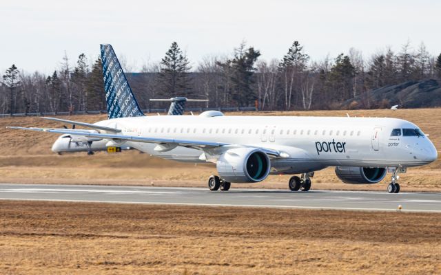 EMBRAER ERJ-190-400 (C-GKQL)