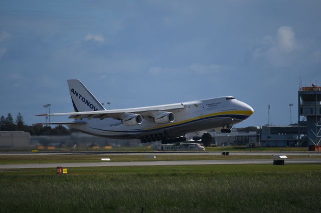 Antonov An-124 Ruslan (UR-82072) - Depature from Adelaide to Brisbane Runway 05.