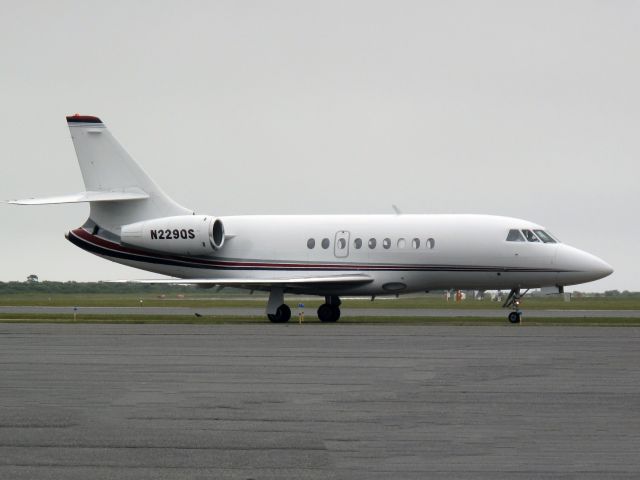 Dassault Falcon 2000 (N229QS)