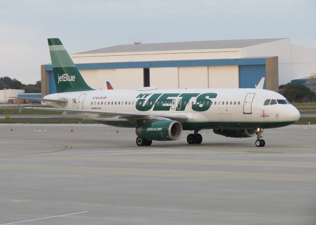 Airbus A320 (N746JB) - New York Jets livery