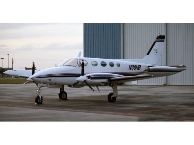 Cessna 340 (N30HB) - A nice, cabin class, pressurized aircraft. The tip tanks are the main fuel tanks. Raw photo courtesy of LEARJETMIAMI - thank you!