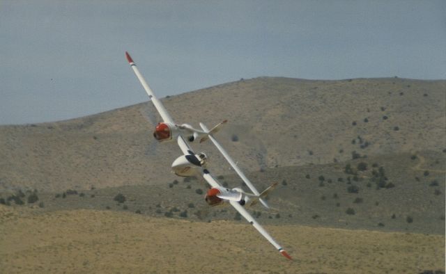 Lockheed P-38 Lightning (N25Y) - 1944  P-38L-5LO  br /white lightnin