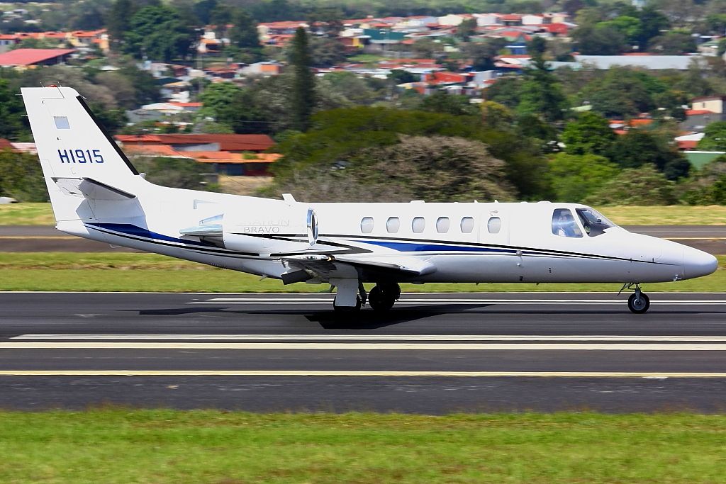 Cessna Citation II (HI915)