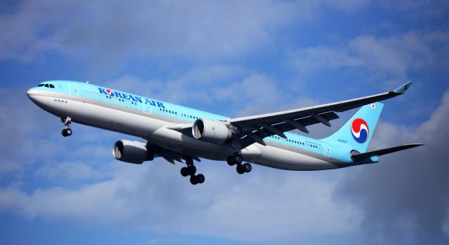 Airbus A330-300 (HL8027) - ICN-SEA  9-18-21