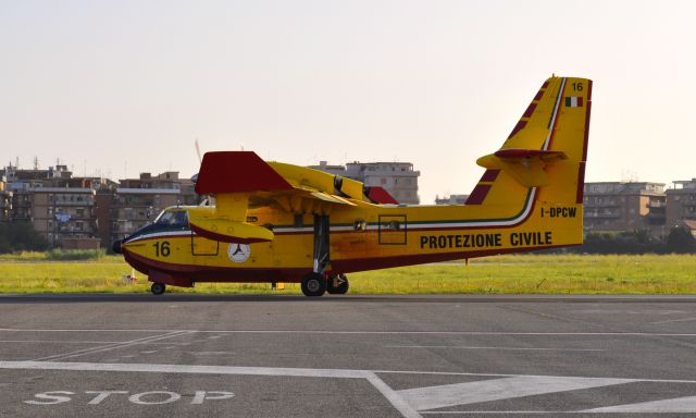 Canadair CL-415 SuperScooper (I-DPCW) - Protezione Civile Canadair CL-415 I-DPCW in Roma Ciampino