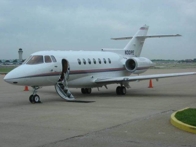 Hawker 1000 (N301PE)