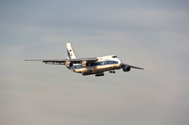 Antonov An-124 Ruslan (RA-82074) - VDA 2248 landing at KDFW