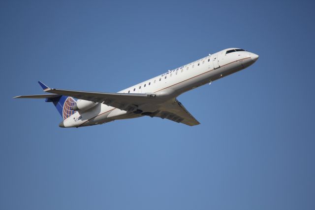 Canadair Regional Jet CRJ-700 (N727SK) - Departing 34R