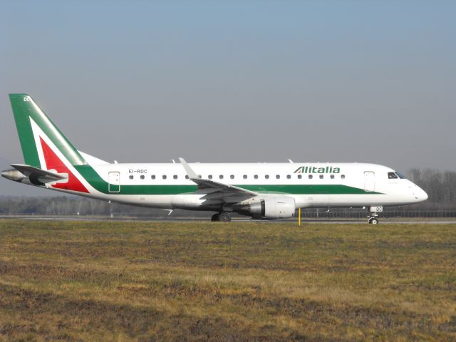 Embraer 170/175 (EI-RDC)