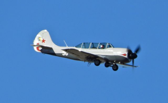 YAKOVLEV Yak-52 (N90YK)