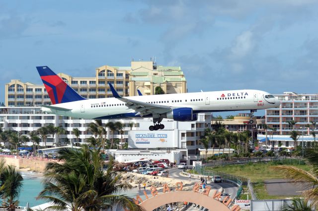 Boeing 757-200 (N661DN) - From CARAVANSERAI Beach Resort roof...The Delta Dali.