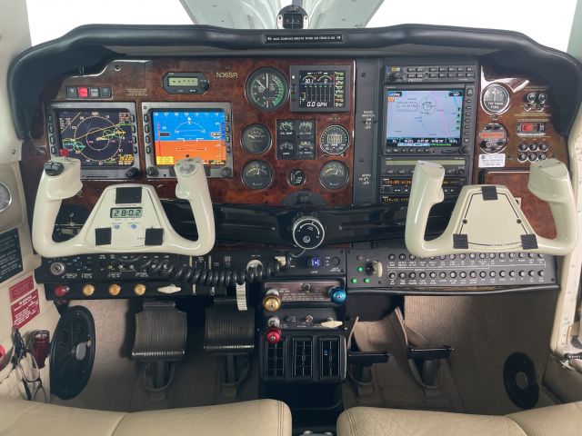 Beechcraft Bonanza (36) (N36SR)