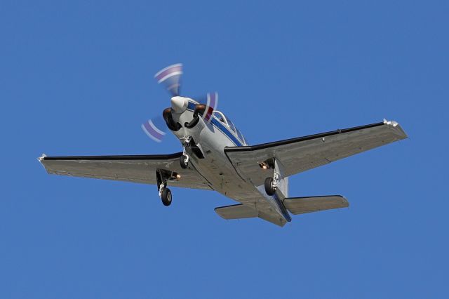Beechcraft Mentor (N602NA) - A surprise catch of a new NASA T-34C Mentor, 160944, c/n GL-130, from the NASA Glenn Research Center on final for RWY 24R on 4 Nov 2020.