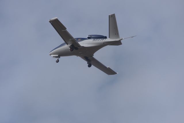 Cirrus Vision SF50 (N223WY)