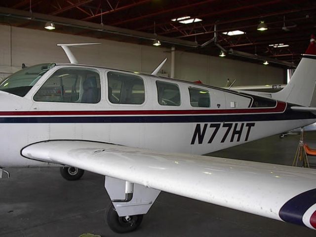 Beechcraft Bonanza (36) (N77HT)