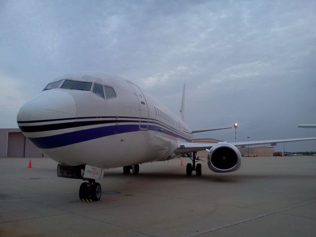 BOEING 737-400 (SWQ801)