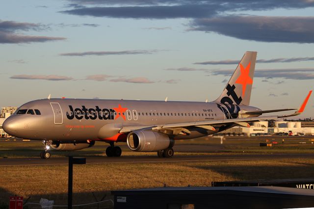 Airbus A320 (VH-VFX) - ON 24 November 2018