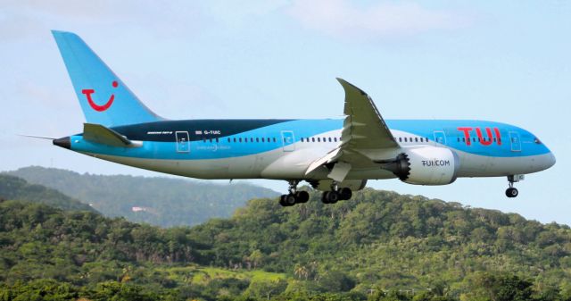 Boeing 787-8 (G-TUIC)
