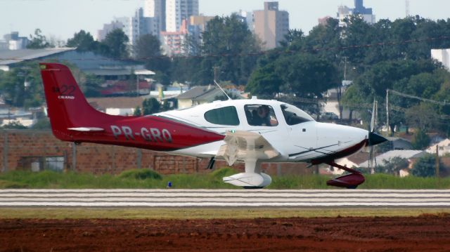Cirrus SR-22 (PR-GRQ)