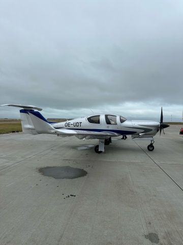 Dassault Falcon 50 (OE-UDT) - Ready for ferry to Canada
