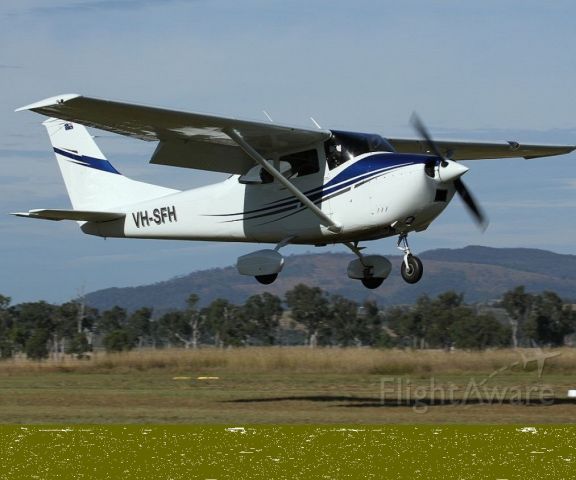 Cessna Skylane (VH-SFH)