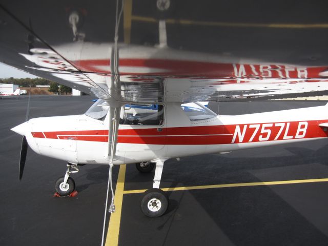 Cessna 152 (N757LB)